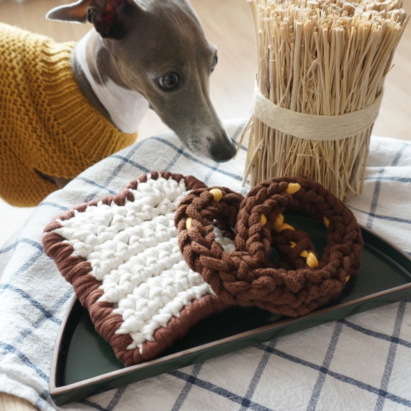 페오펫몰,[완제품/강아지 장난감] 바스락 식빵 터그 토이