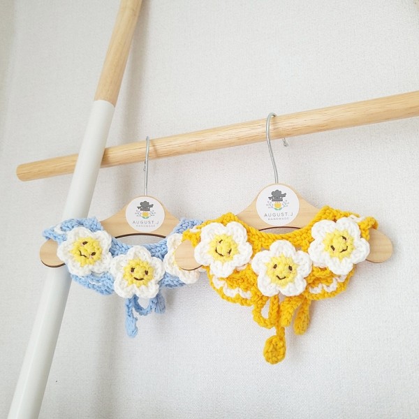 페오펫몰,어거스트제이 봄봄봄 케이프 2종 강아지 고양이 뜨개 목걸이