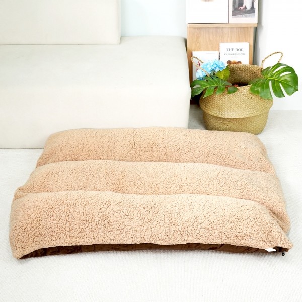 페오펫몰,개과천선 르뽀렘 강아지 사각 쿠션 브라운