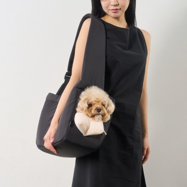 페오펫몰,일로 쥬시백 슬링백 강아지 이동가방 기내용 카시트 소형견 대중교통